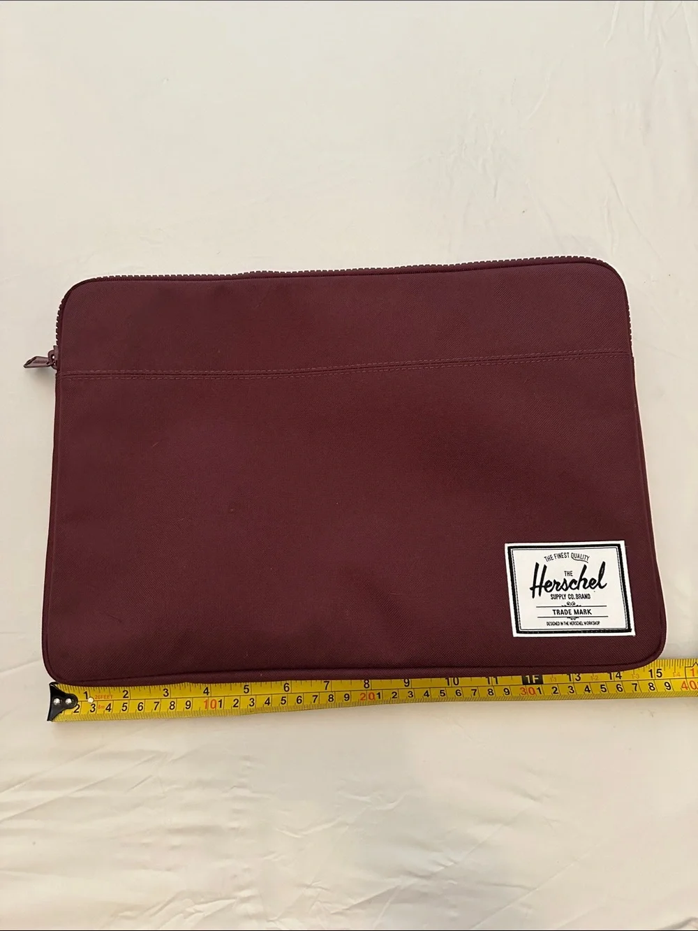Hershel Anchor Sleeve burgundy laptop or tablet sleeve